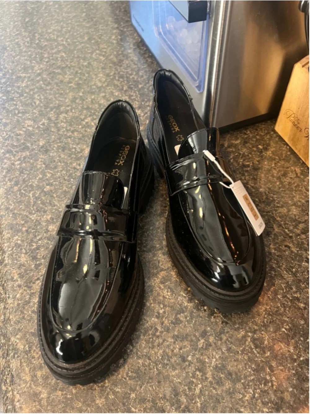 NWT Geox Respira Black Patent Leather Loafers Shoes